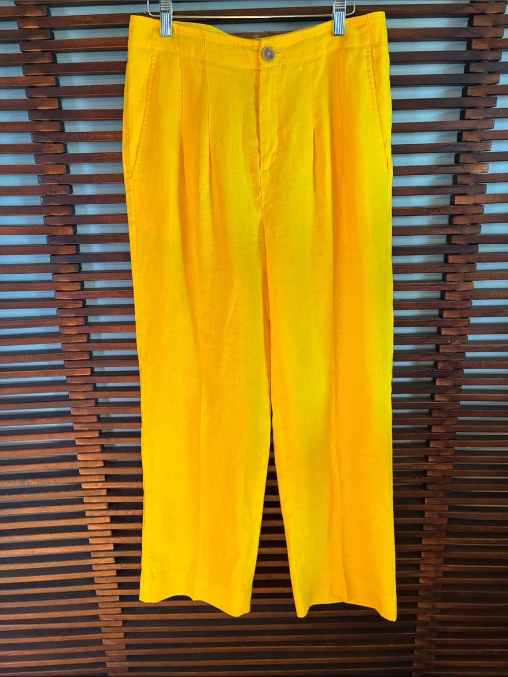 🎉NEW LISTING!🎉Banana Republic Linen-Blend Pants